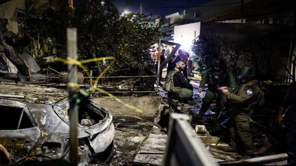 إصابات ودمار في "تل أبيب" بعد هجوم صاروخي إيراني على "إسرائيل"