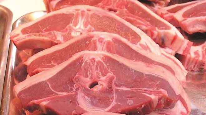 إتلاف لحوم ومواد غذائية منتهية الصلاحية في مأدبا