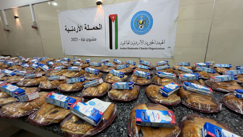 "الحملة الأردنية" توزع وجبات الإفطار على مرضى الكلى شمالي قطاع غزة