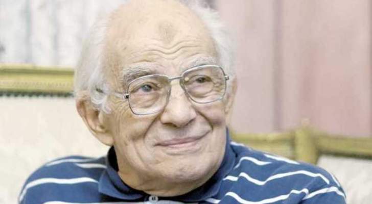 بالفيديو  ..  رشوان توفيق تنبأ بموت ابنه قبل شهر من رحيله