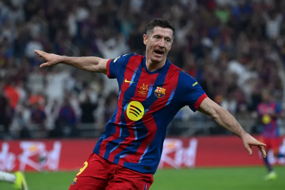 تريزيغيه يمهد الطريق ..  هل ينضم ليفاندوفسكي إلى يوفنتوس؟