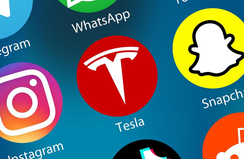 سهم "تسلا" يهوي بأكثر من 15%