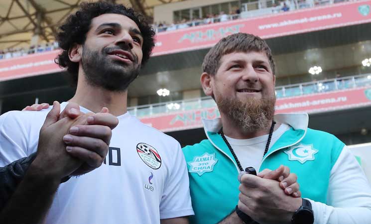 مفاجأة كبيرة  ..  ماذا أهدى الرئيس الشيشاني لمحمد صلاح
