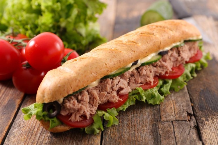 ساندويش التونة الآسيوي