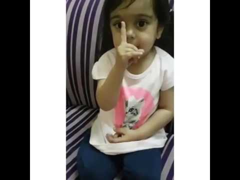 شاهد بالفيديو الطفلة التي أبهرت الإمارات !
