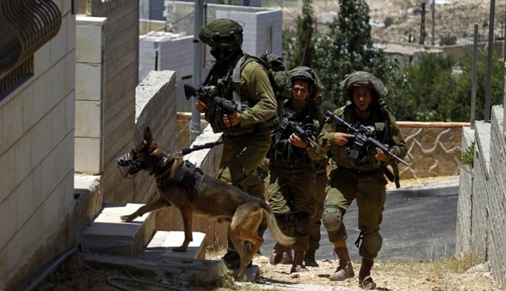 اعتقالات في الضفة والقدس والاحتلال يعتقل 18 فلسطينياً