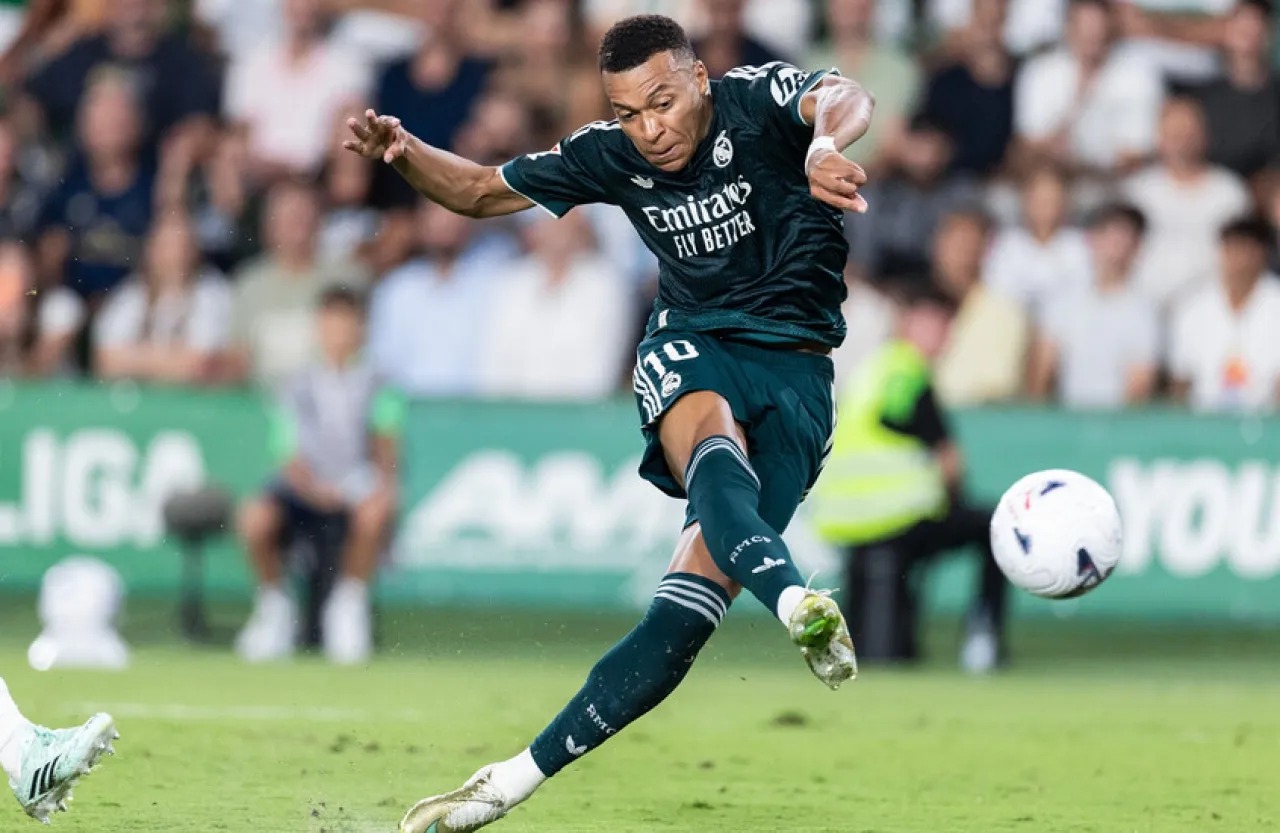60 ألف يورو ..  حكم قضائي جديد في أزمة مبابي وسان جيرمان