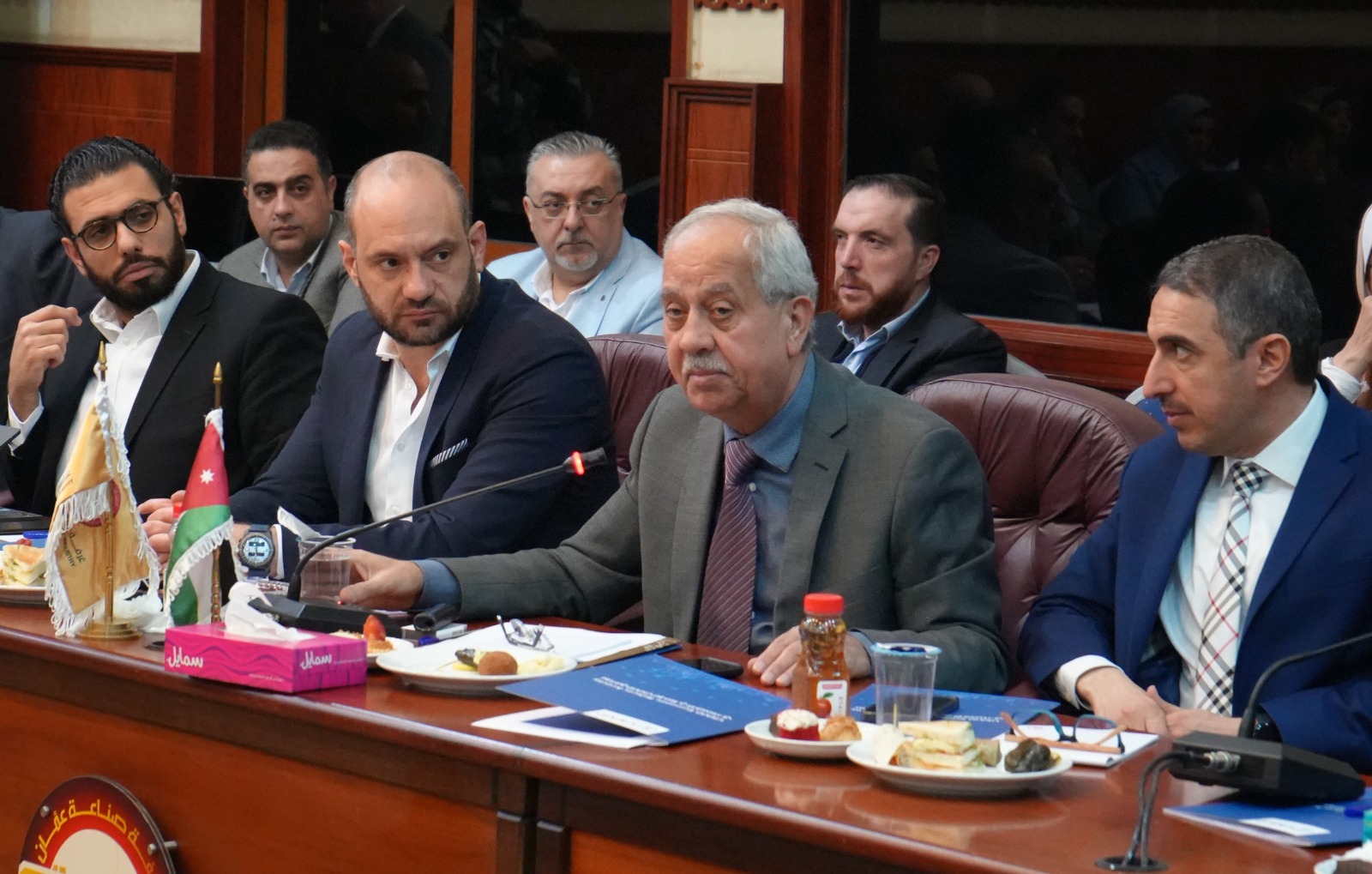 بتنظيم من " صناعة عمّان"  جلسة تعريفية ببرنامج المنح  الممول من الـ USAID لدعم تنافسية الشركات الصناعية الكبرى 