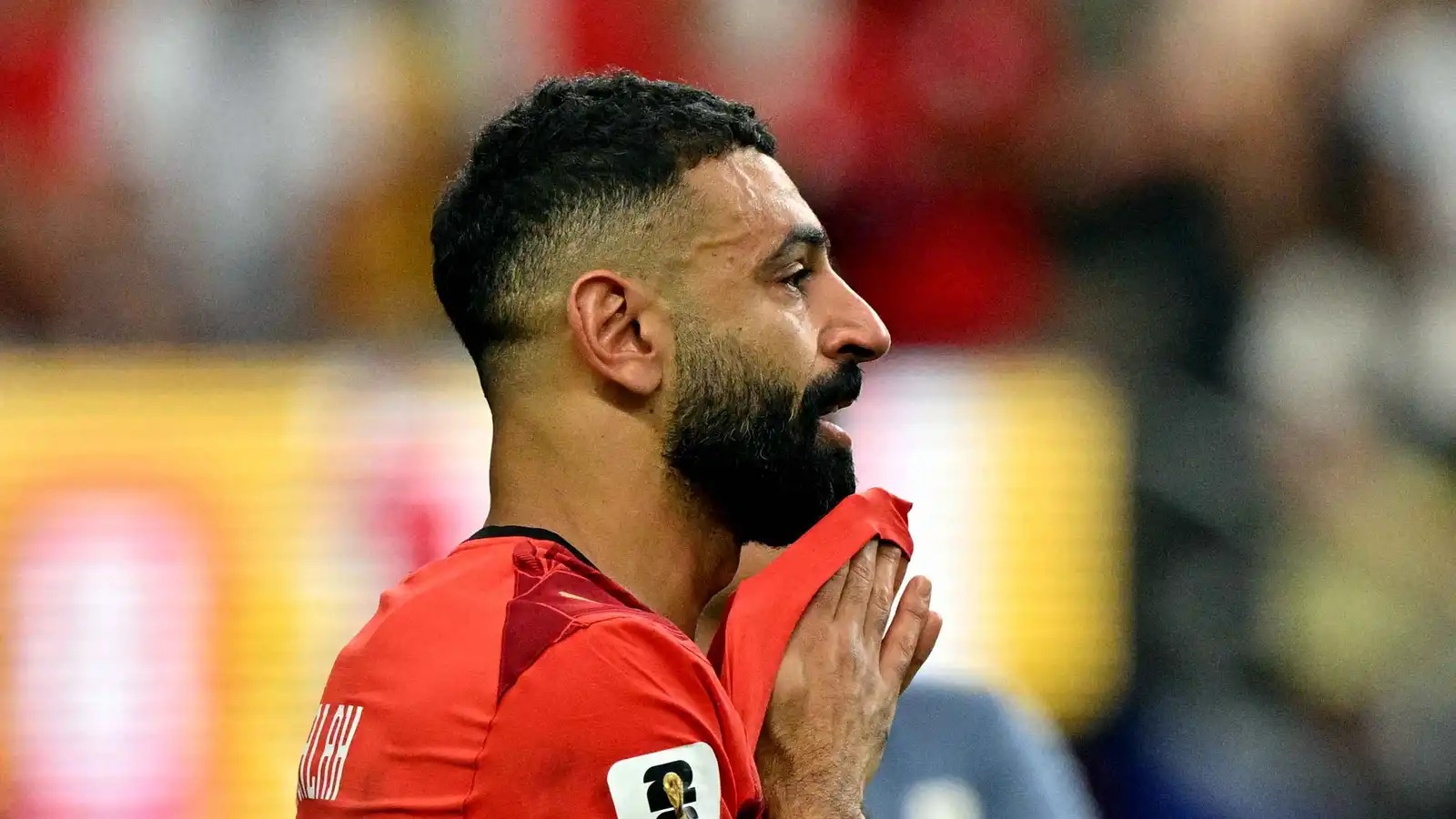 أول رد رسمي بشأن اعتزال محمد صلاح دوليا 