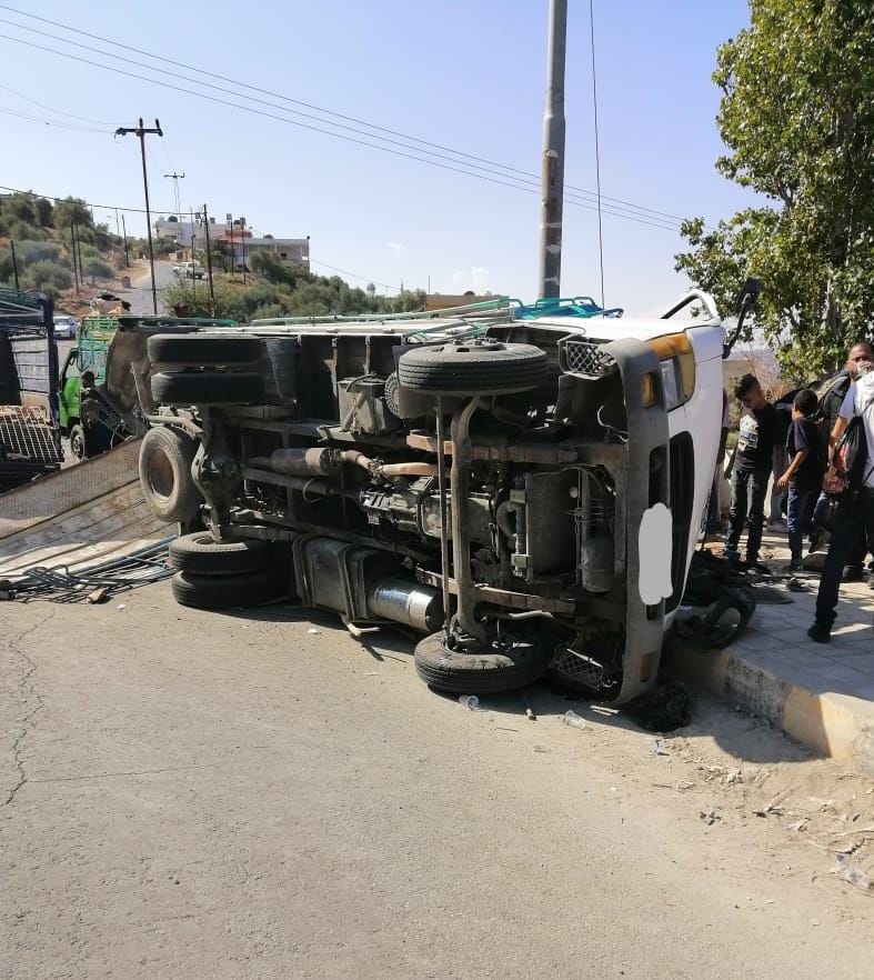 إصابة (١٧) شخصا اثر حادث تصادم في منطقة الزارا