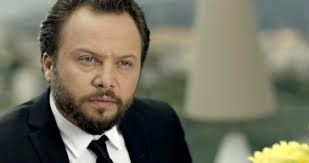 بالصور ..  مكسيم خليل يستذكر والده قبل 30 عاماً بكلمات مؤثرة 