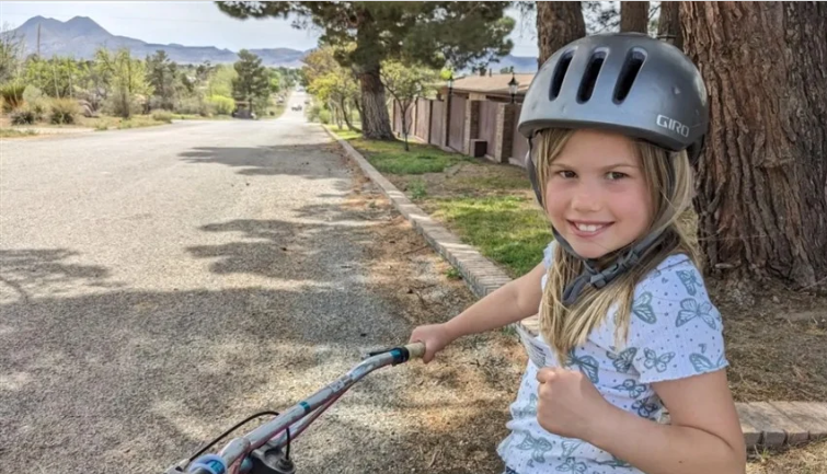 أم تبتكر "بروتوكول السعادة" من 5 خطوات لإنهاء إدمان ابنتها بالشاشات