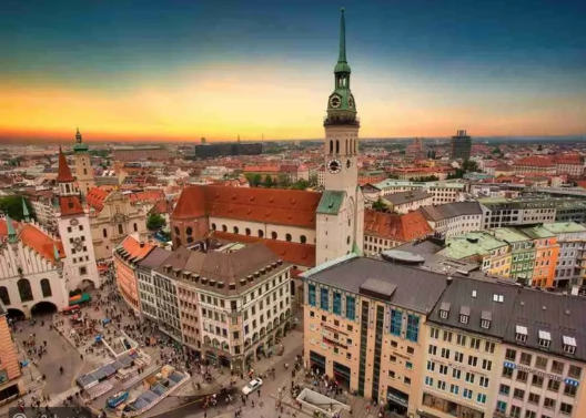 ميونخ في غير الموسم السياحي: كيف تستمتع بالمدينة بهدوء