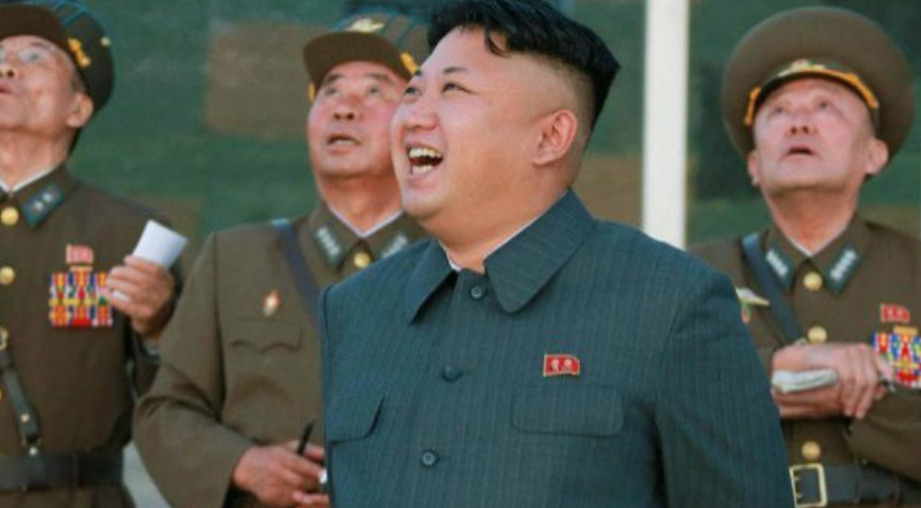 زعيم كوريا الشمالية يتعهد ببناء قوة عسكرية "ساحقة"