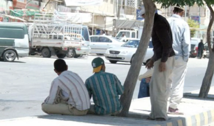 لدعم تشغيل الأردنيين ..  وزارة العمل توقف استقدام العمالة الوافدة
