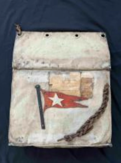 قطعة من مأساة تايتانيك تُعرض للبيع ..  وسادة نجاة بسعر خيالي