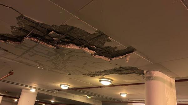 شظية تصيب منزل القنصل الأمريكي لدى إسرائيل