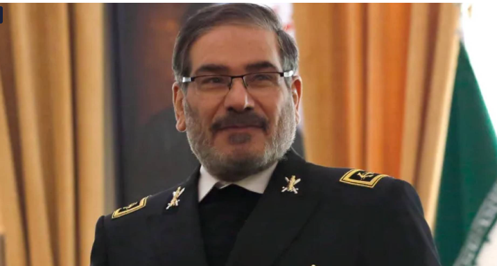  "تكلفة الخطأ ستكون باهظة" ..  شمخاني يتوعد برد "مزلزل" على أي مغامرة تستهدف إيران