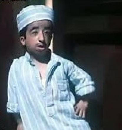 بالصور ..   أقصر ممثل في مصر يتزوج للمرّة الثانية ..  لن تصدق جمال عروسته!