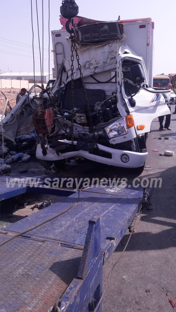بالصور  ..  وفاة واصابتين بحادث تصادم بين مركبتين بمنطقة الغباوي في الزرقاء 