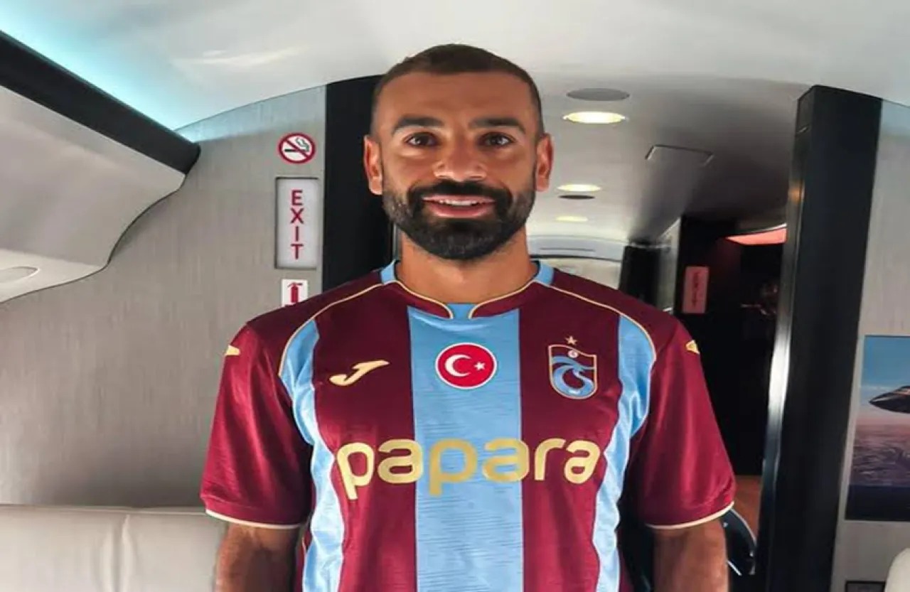ساويرس يدافع عن محمد صلاح ويرد على مالك الخلود:"لسه بدري على التقاعد"
