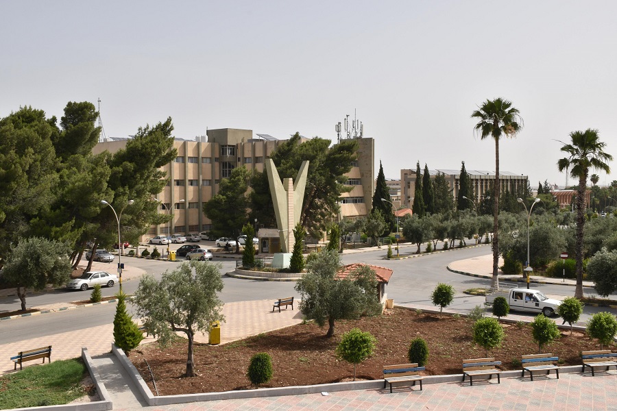 جامعة اليرموك لـ "سرايا": فصل عدد من طلبة الطب إجراء قانوني 