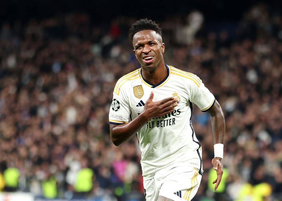 لإنهاء الشائعات ..  اتفاق قريب بين ريال مدريد وفينيسيوس