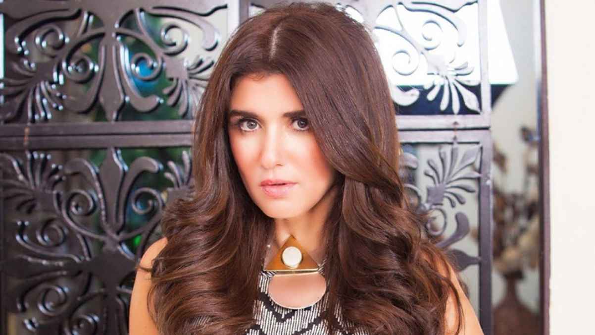 غادة عادل تكشف عدد عمليات التجميل التي خضعت لها