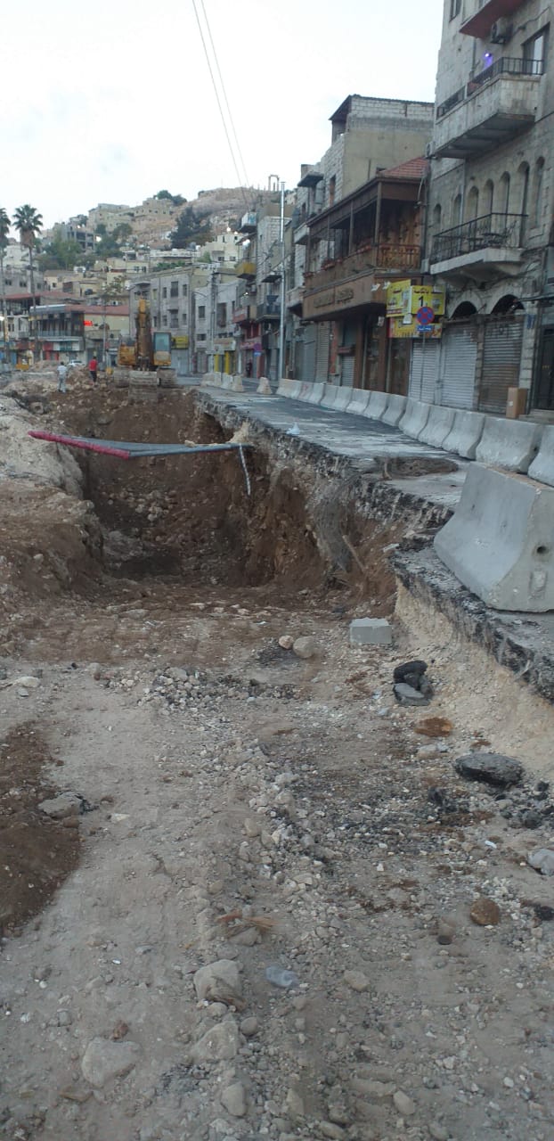 بالصور ..  إدارة السير تحذر الأردنيين: هذه الطرق المؤدية لوسط البلد "مُغلقة" ..  أسماء