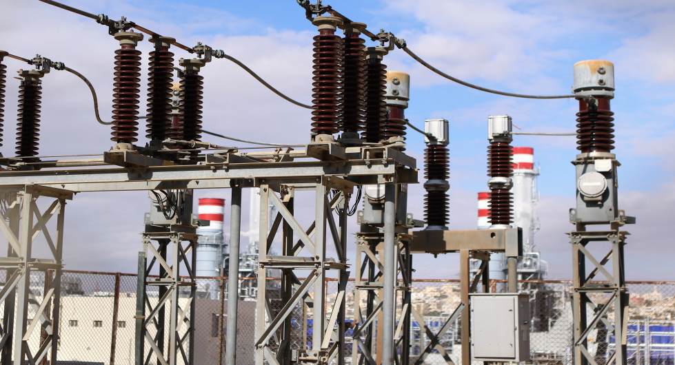 فصل التيار الكهربائي عن مناطق في إربد وعجلون اليوم 