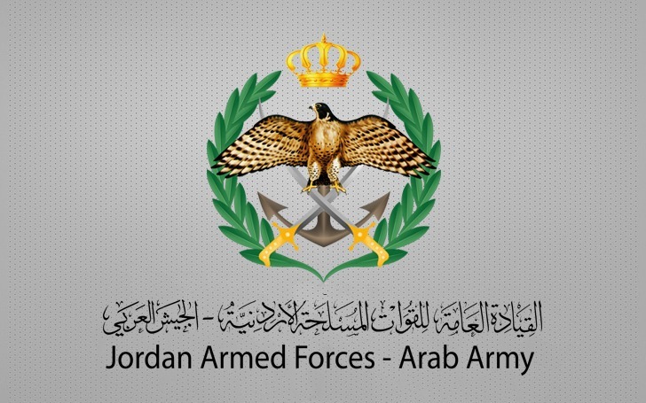 القوات المسلحة: وفاة 4 من مكلفي خدمة العلم وسائق حافلة وإصابة 18 بحادث تصادم