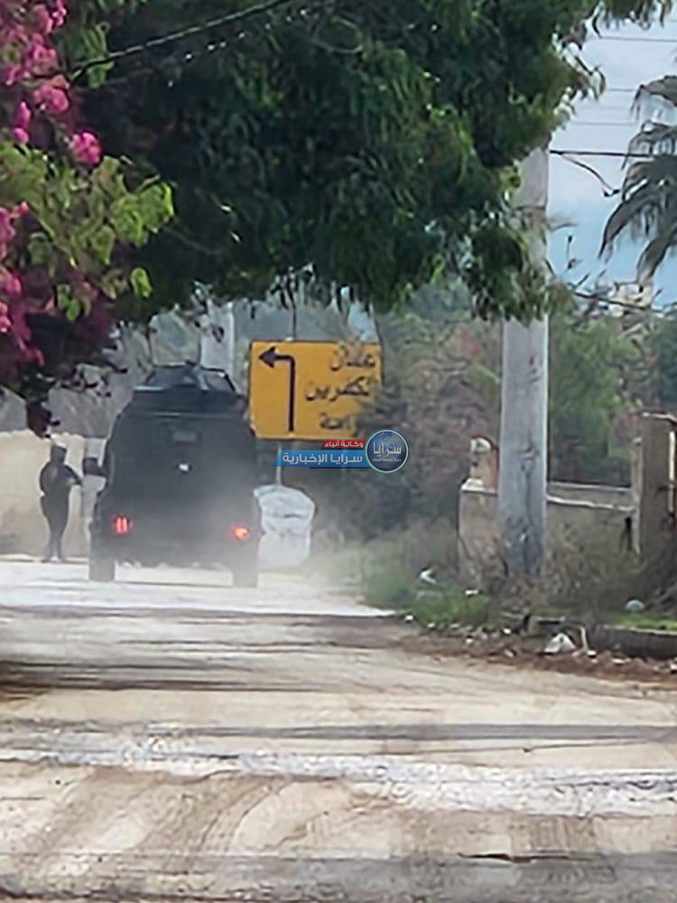 بالفيديو والصور ..  إصابة أحد رجل أمن اثناء مداهمة أحد أوكار تجار المخدرات في الشونة الجنوبية 