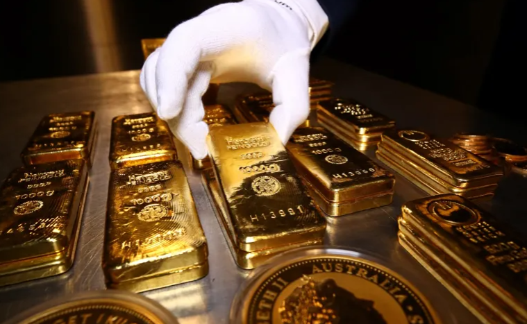 كيف تبدأ استثمارك في الذهب مع تسجيله أسعارا قياسية؟