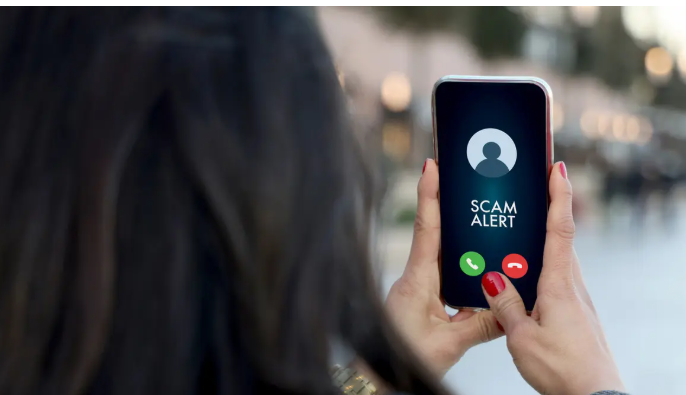 لا ترد على المكالمات المجهولة ..  تحذير مصري من اختراق الهواتف