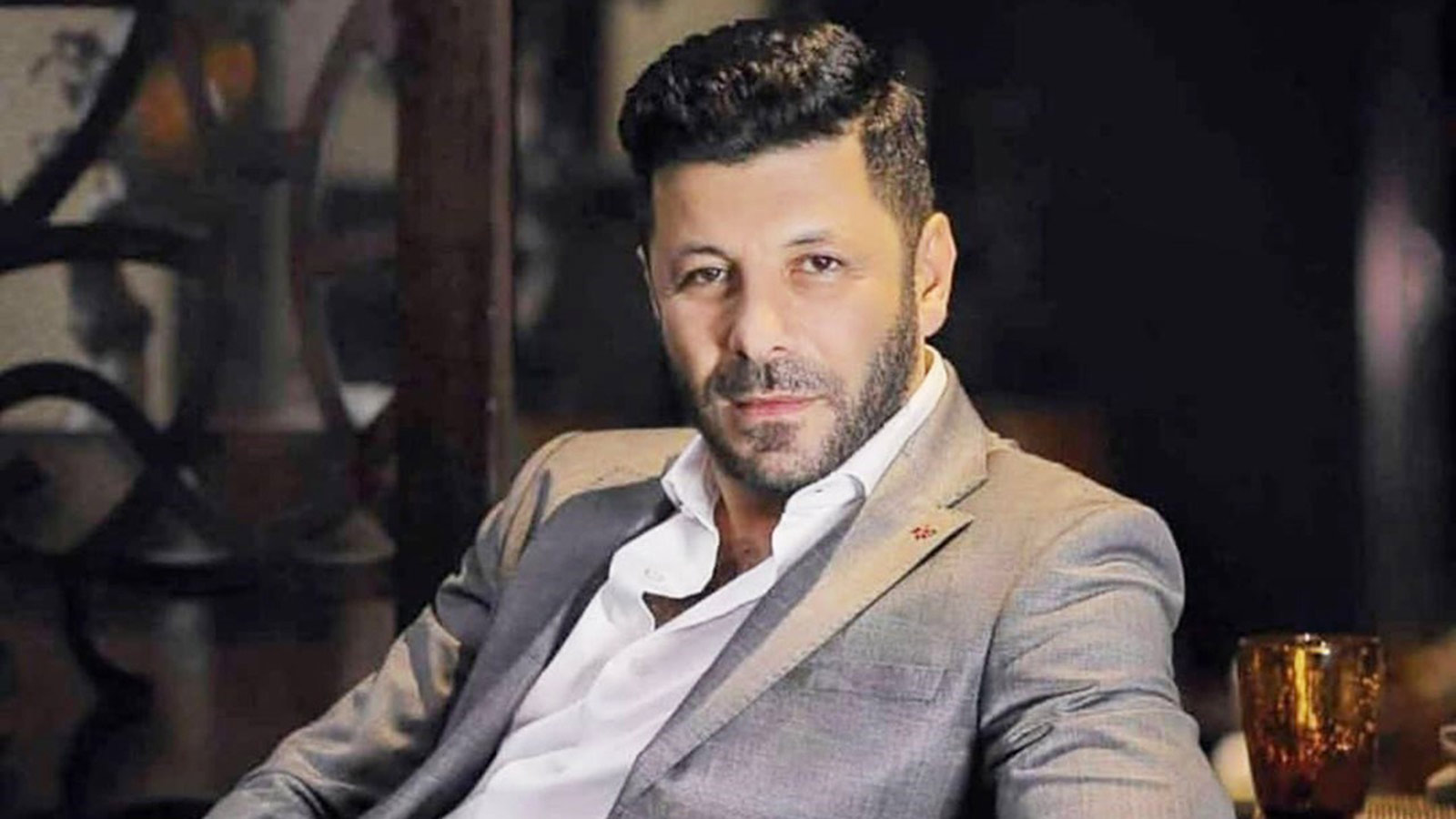 بعد أزمة "أصحاب ولا أعز" ..  إياد نصار يفاجئ جمهوره بشخصية جديدة