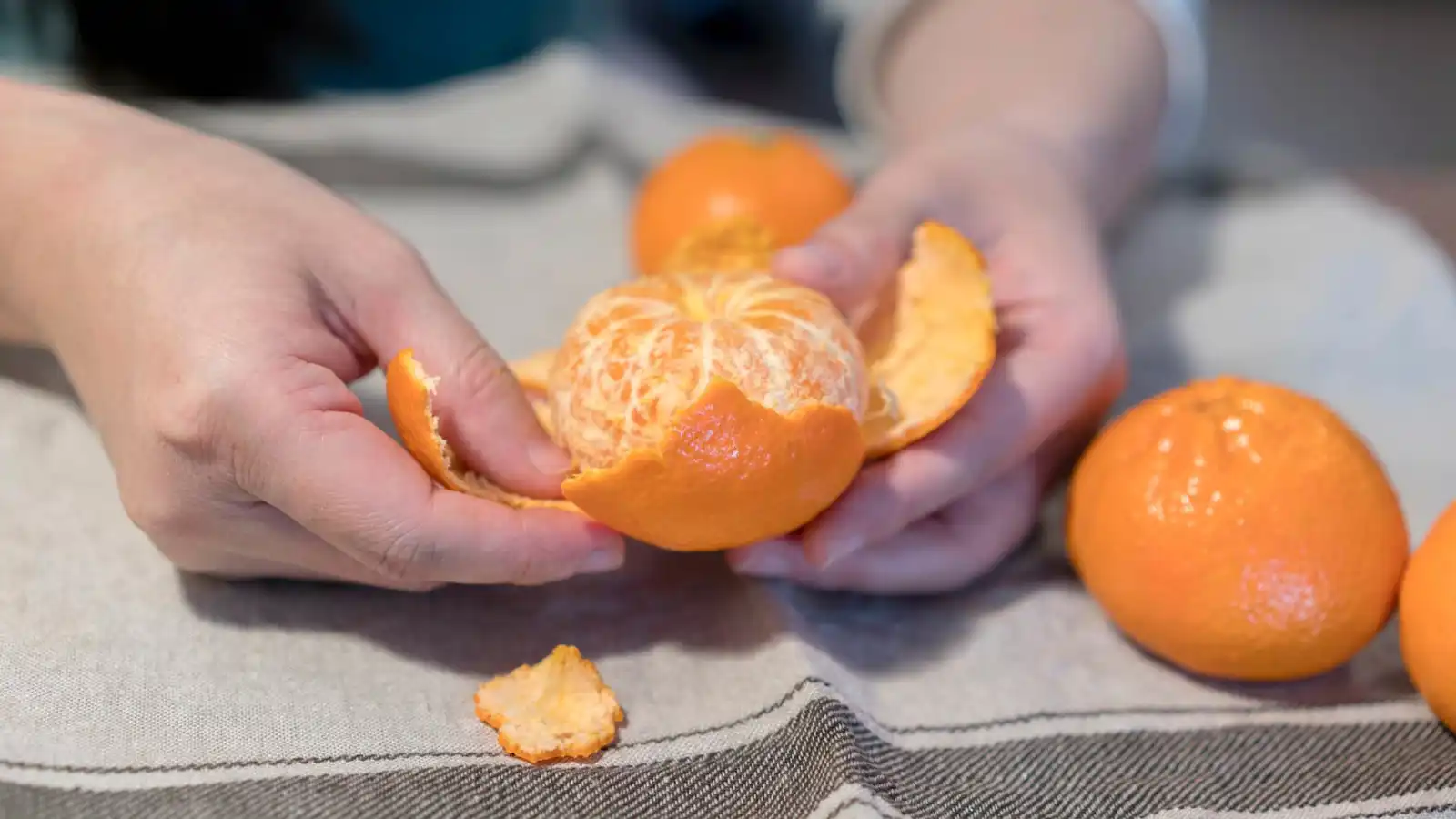  قشر البرتقال قد يحسّن صحة القلب والجهاز الهضمي ..  كيف؟ 