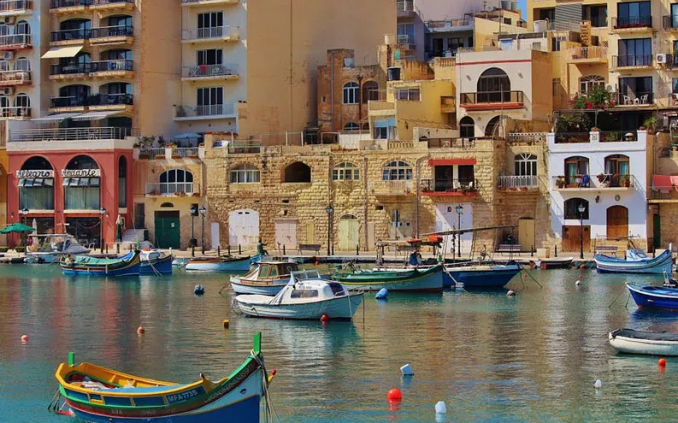 بالصور  ..  أفضل 7 وجهات رومانسية في البحر المتوسط