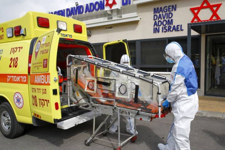 5 وفيات و713 اصابة جديدة بفيروس كورونا في اسرائيل