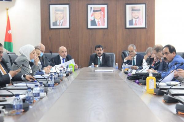 القانونية النيابية تُقر مواد بمكافحة غسل الأموال وتمويل الإرهاب