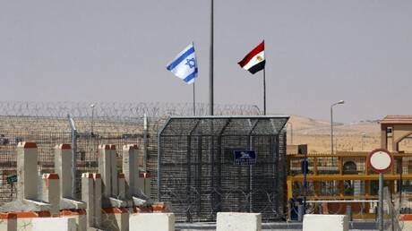 معبر رفح في قبضة "إسرائيل" ..  إعلام عبري يكشف عن شروط تعجيزية ترفضها القاهرة 