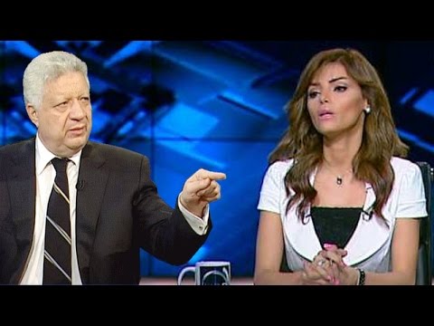 بالفيديو ..  مرتضى منصور يحرج مذيعة على الهواء بسبب "قميص النوم" !!