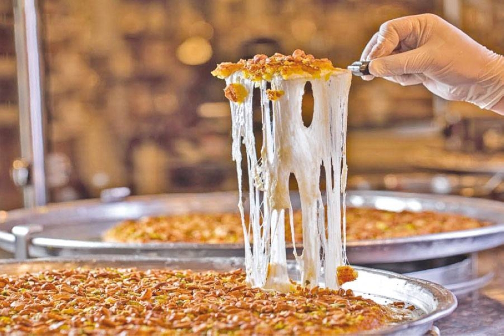"التوجيهي" يرفع الإقبال على الحلويات لأكثر من 100 بالمئة
