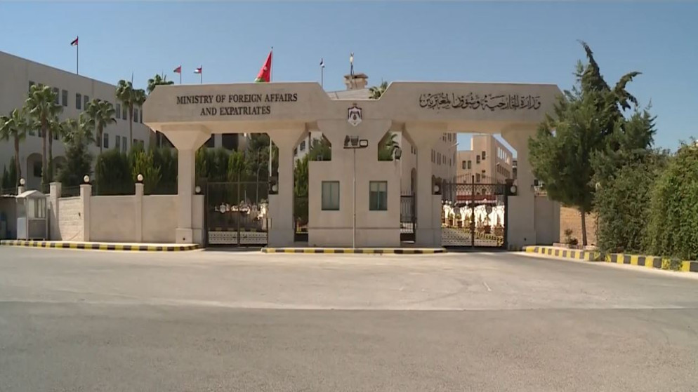 إرادة ملكية بالموافقة على نقل السفير المجالي لدى "إسرائيل" إلى مركز الوزارة