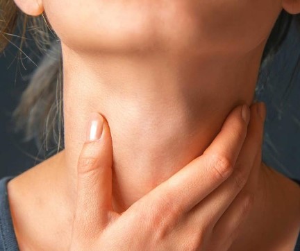 لاحظت وجود كتلة غير مرئية في العنق .. هل هي ورم خبيث؟