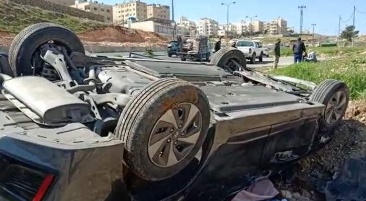 3 اصابات بالغة بتدهور مركبة على طريق مأدبا فجر الخميس