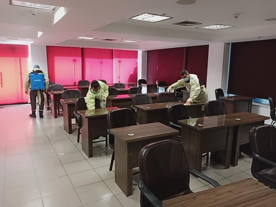 بالصور  ..  الاردنية للطيران تنتهي من عملية التعقيم المستمر لمكاتبها 