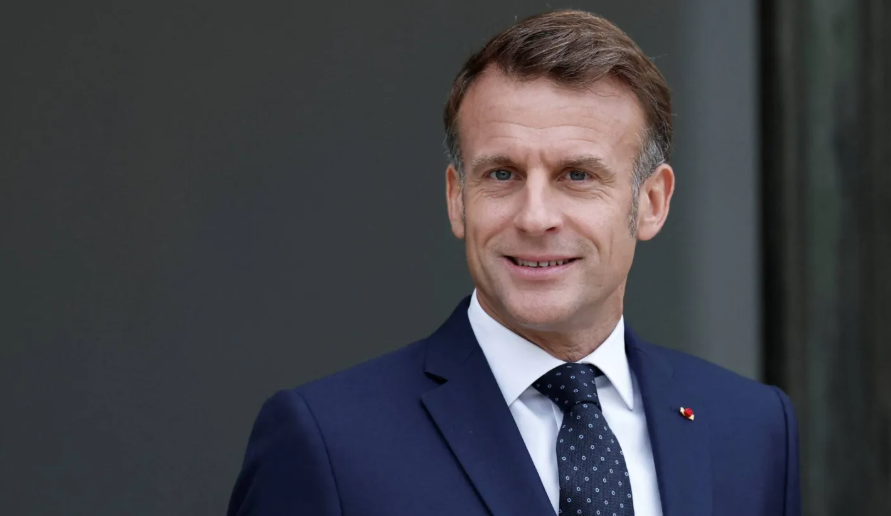 ماكرون: فرنسا مستعدة لتسهيل محادثات لوقف إطلاق النار بين إسرائيل ولبنان في باريس