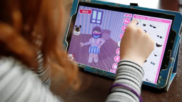 مصر تحجب لعبة "روبلوكس" رسمياً ..  تعرف على السبب