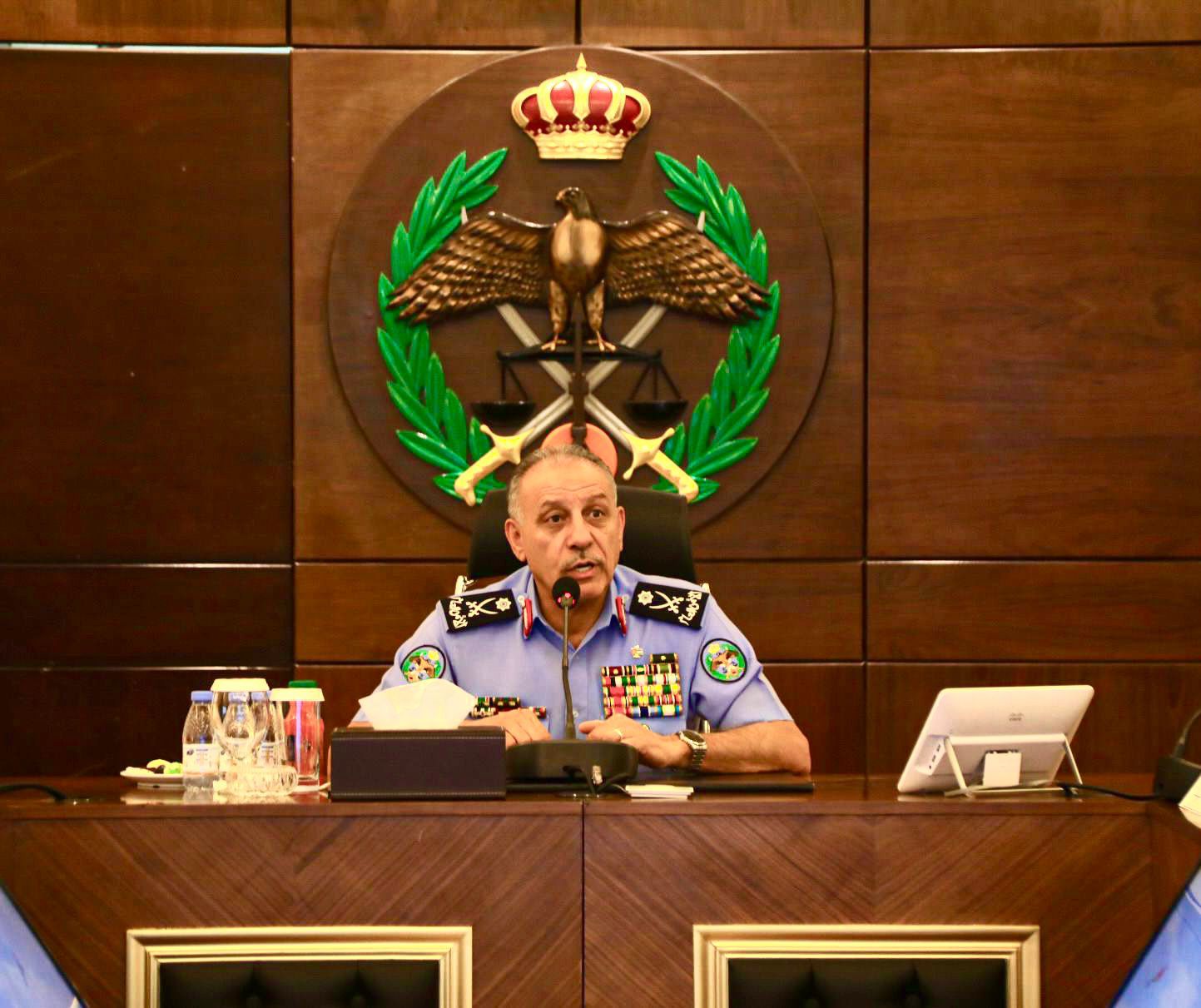 مدير الأمن العام: سنقف سداً منيعاً في وجه من يهدد سلامة الافراد ...