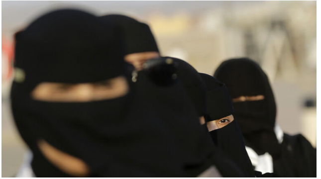 حقيقة منع المنقبات من دخول مقهى شهير بالسعودية